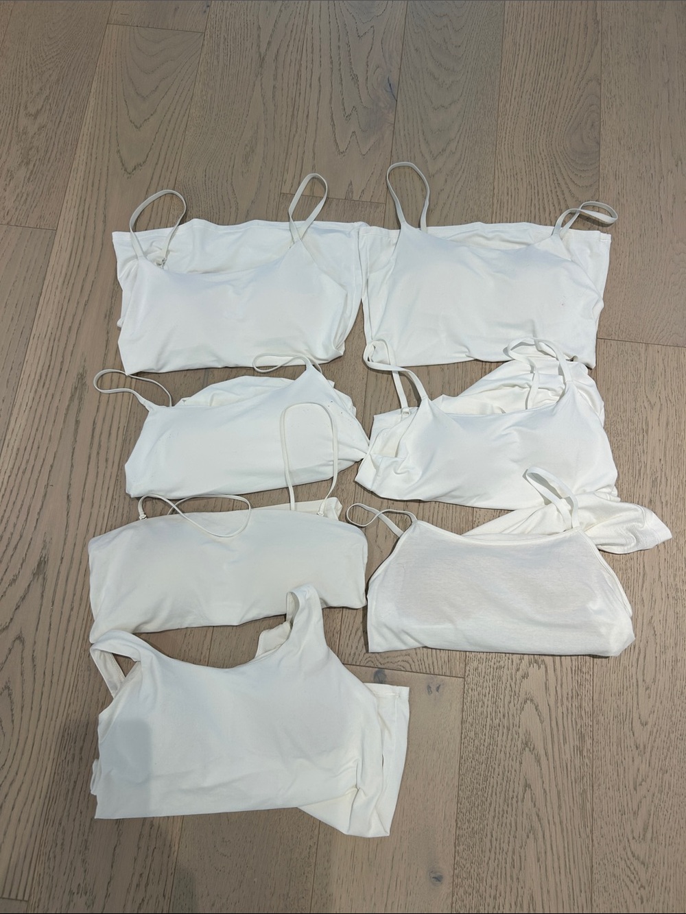 Bundle x7 Uniqlo White AIRism Scoop Neck Tank Top